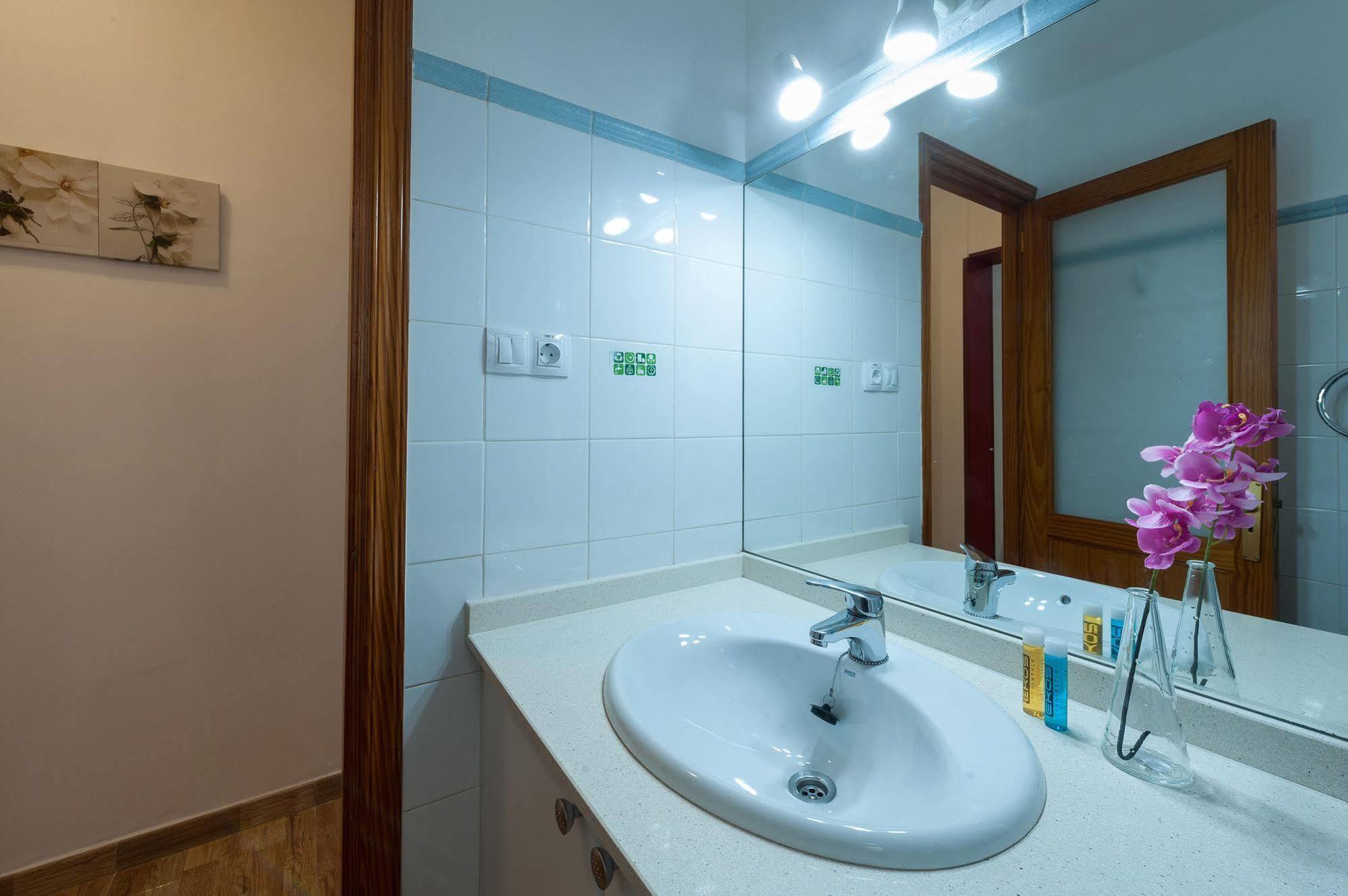 Apartamentos Vacacionales Las Palmas Urban Center Exterior photo